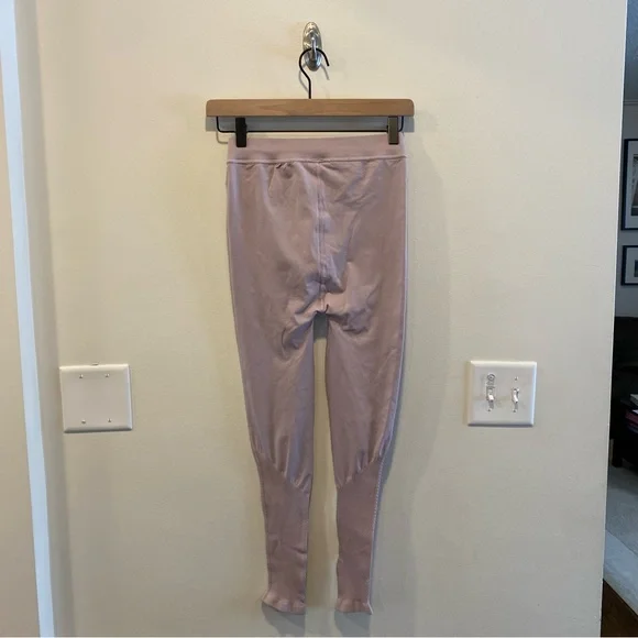 Free people movement leggings in women’s size m/l lavendar new with tags - Picture 5 of 12